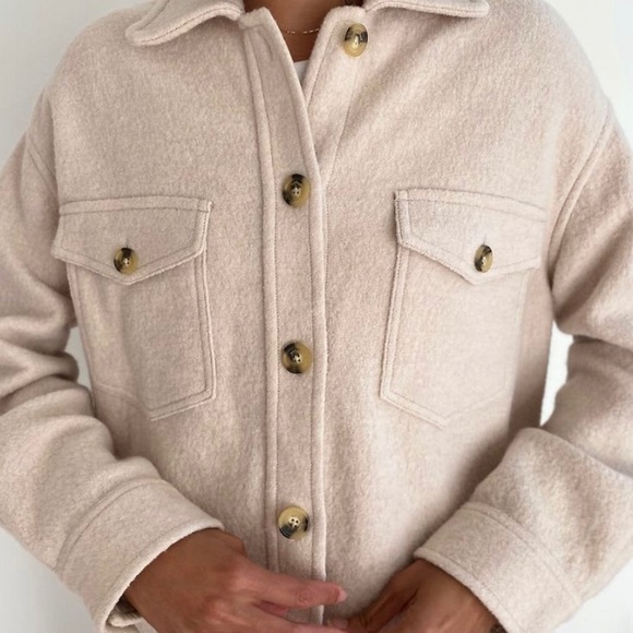 Aritzia Ganna Jacket - Picture 1 of 7